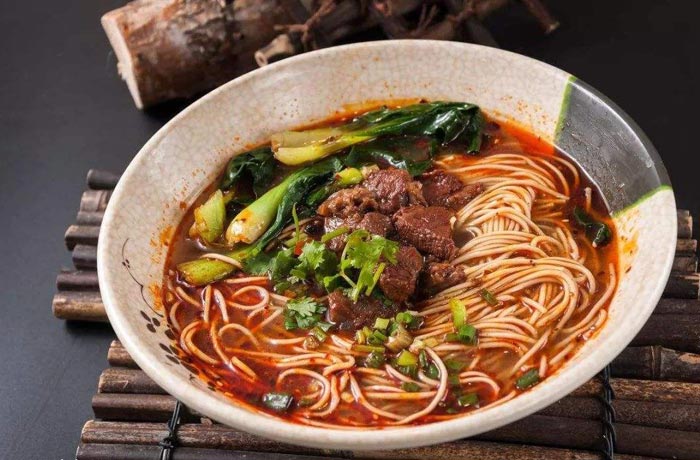 雨城红汤牛肉面培训